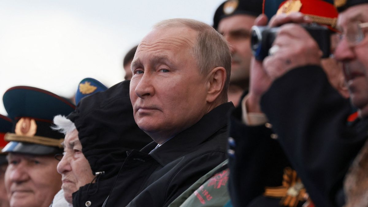 Vojenská přehlídka v Moskvě: Kde je Gerasimov?
